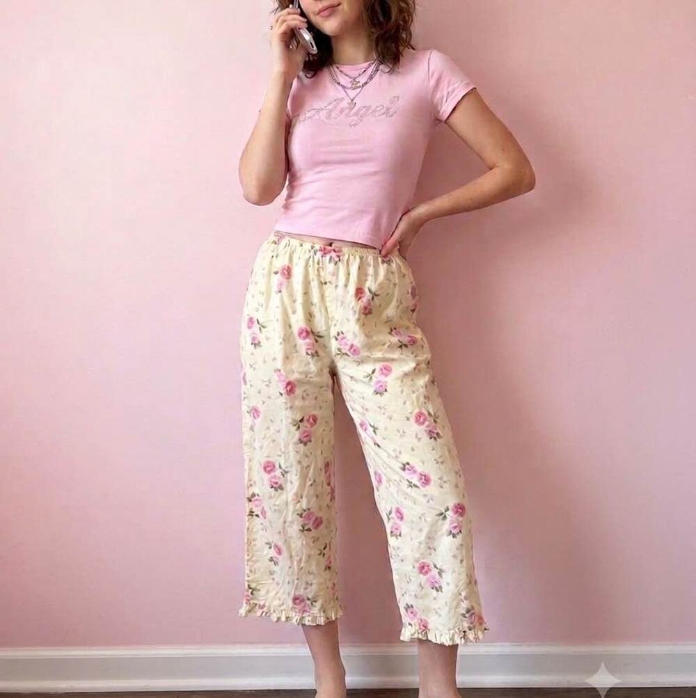 90s Victorias Secret Butter Yellow Floral Rose Capri Pants Coquette Feminine